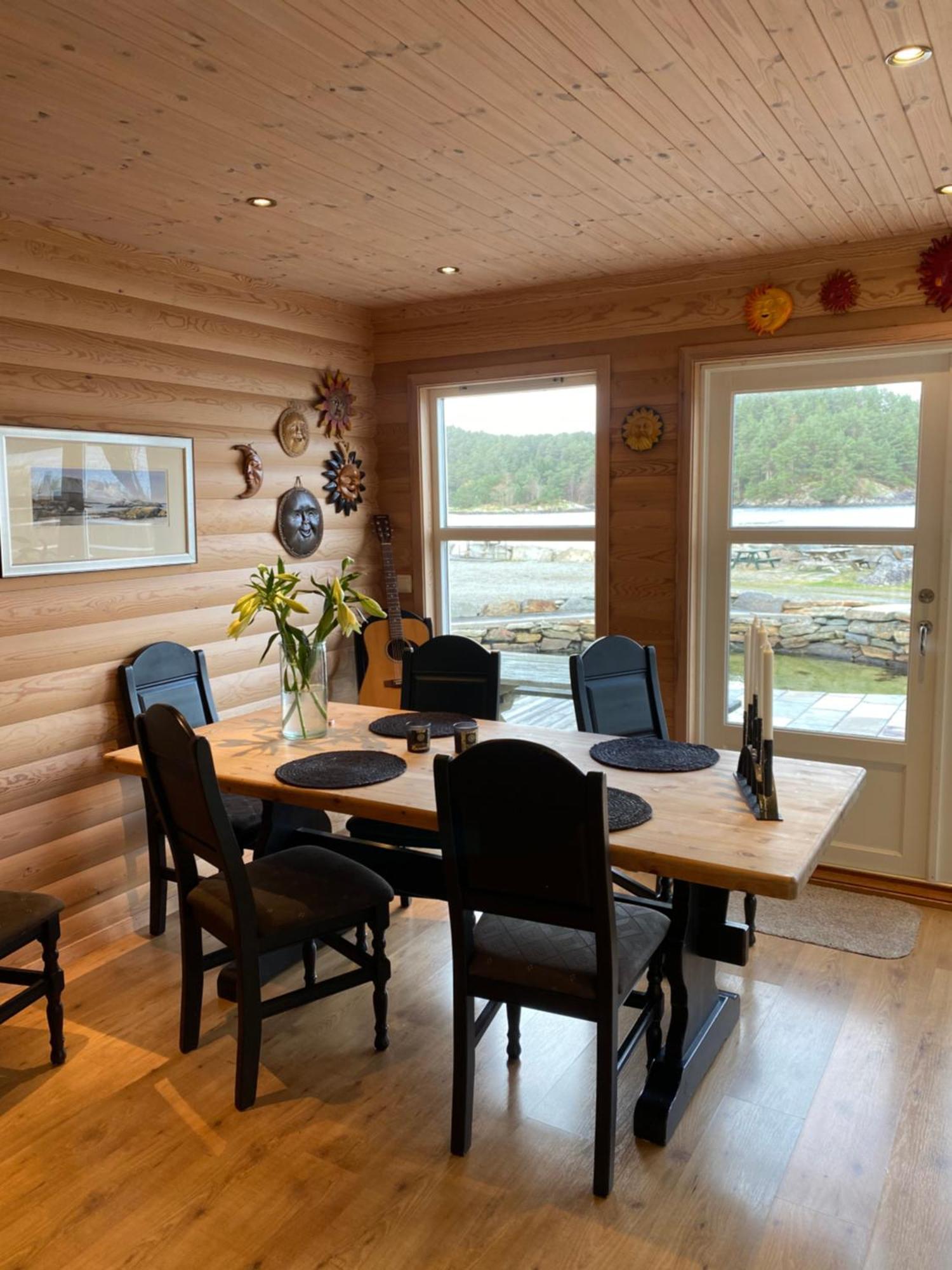 Holiday home Moderne Rorbu Helt I Sjokanten
