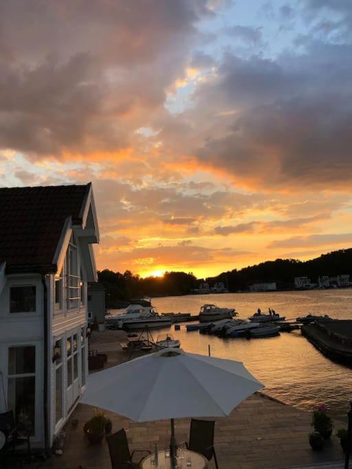 Holiday home Moderne Rorbu Helt I Sjokanten